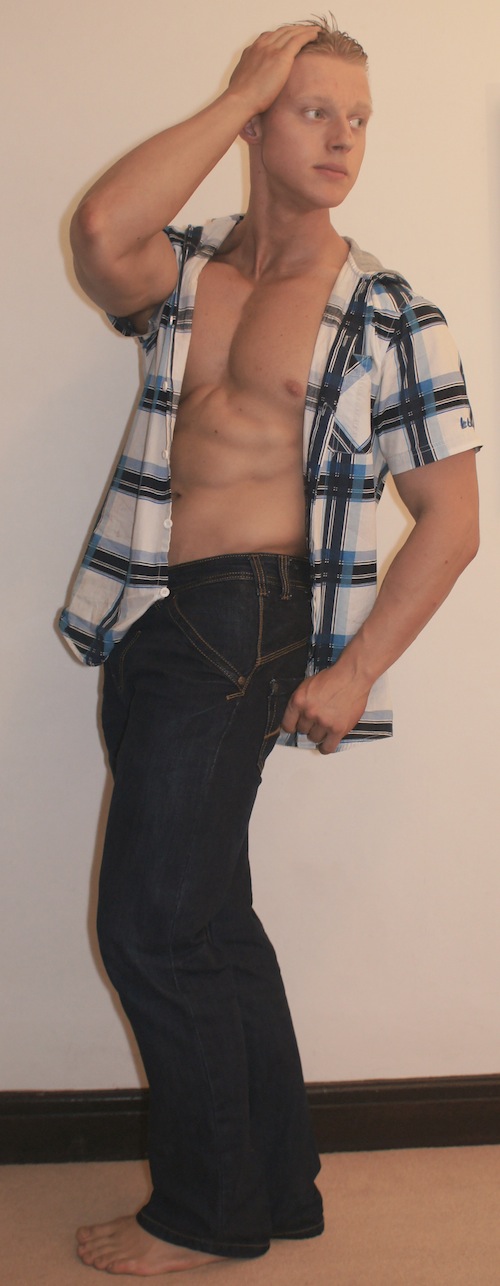 www.triangledream.com male model San Salvador